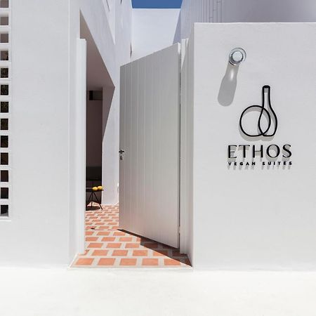 Ethos Vegan Suites Fíra Kültér fotó